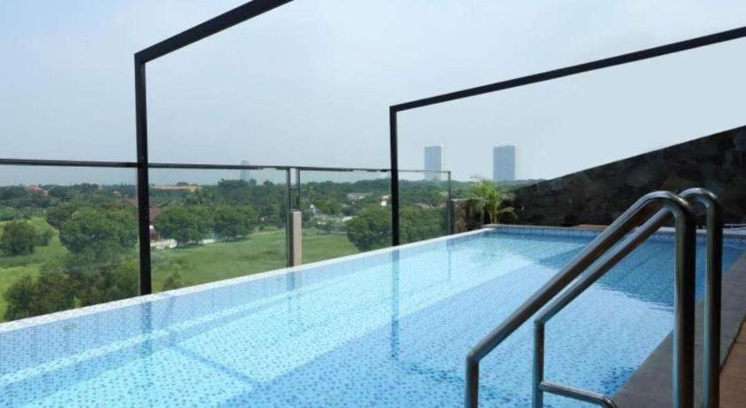Lemo Hotel Serpong Tangerang Dış mekan fotoğraf