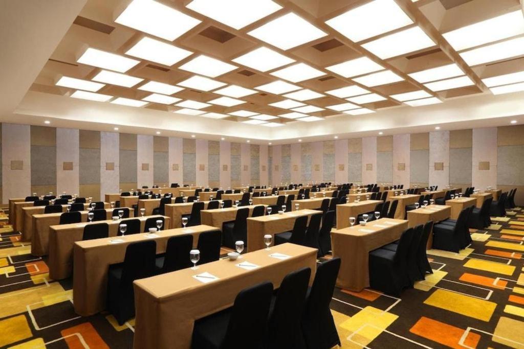 Lemo Hotel Serpong Tangerang Dış mekan fotoğraf
