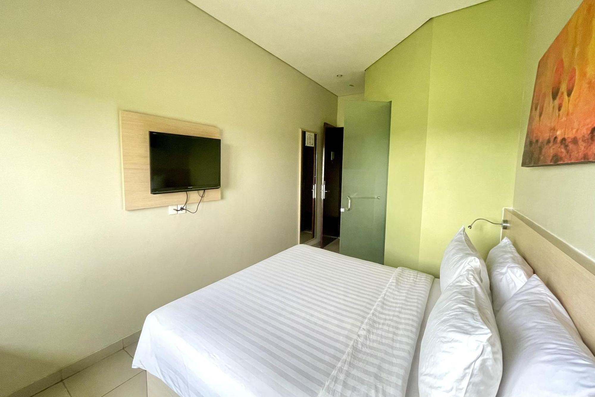 Lemo Hotel Serpong Tangerang Dış mekan fotoğraf