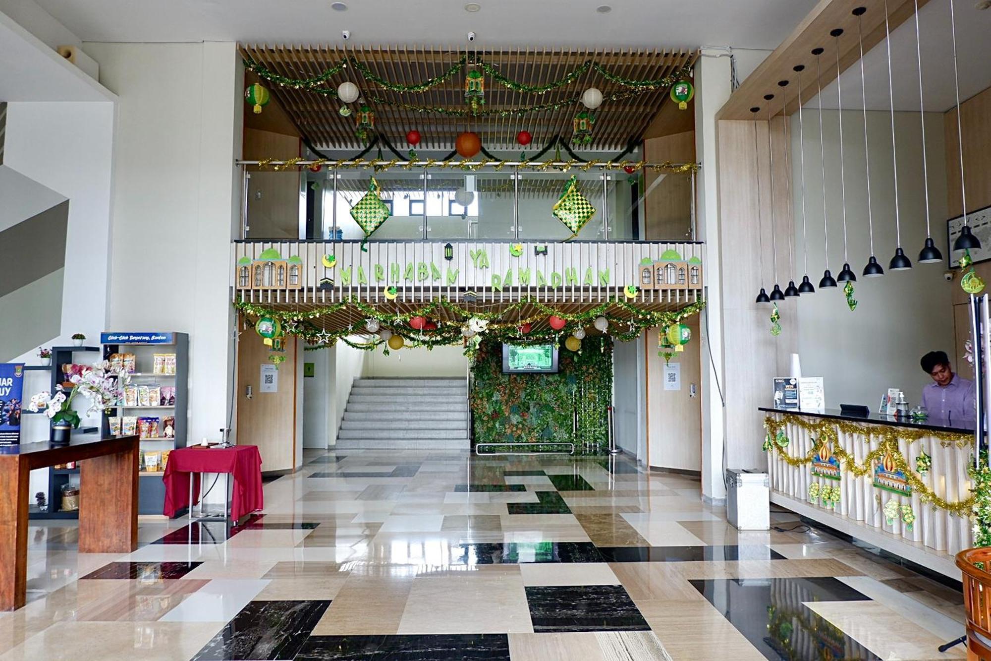 Lemo Hotel Serpong Tangerang Dış mekan fotoğraf